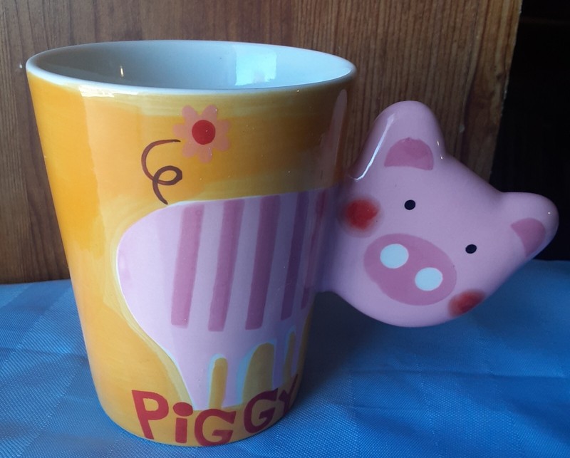 Piggy Mug 3D Indra Stoneware Hand Painted Pink Yellow