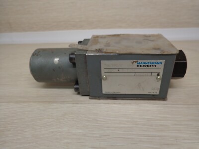 MANNESMANN REXROTH ZDC 6 P-11/M HYDRAULIC VALVE