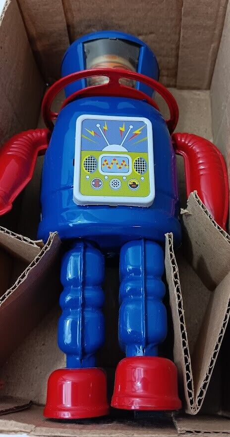 Vintage Retro Tin X-27 EXPLORER ROBOT in Box! Windup Version Vintage Retro Tin X-27 EXPLORER ROBOT in Box! Windup Version