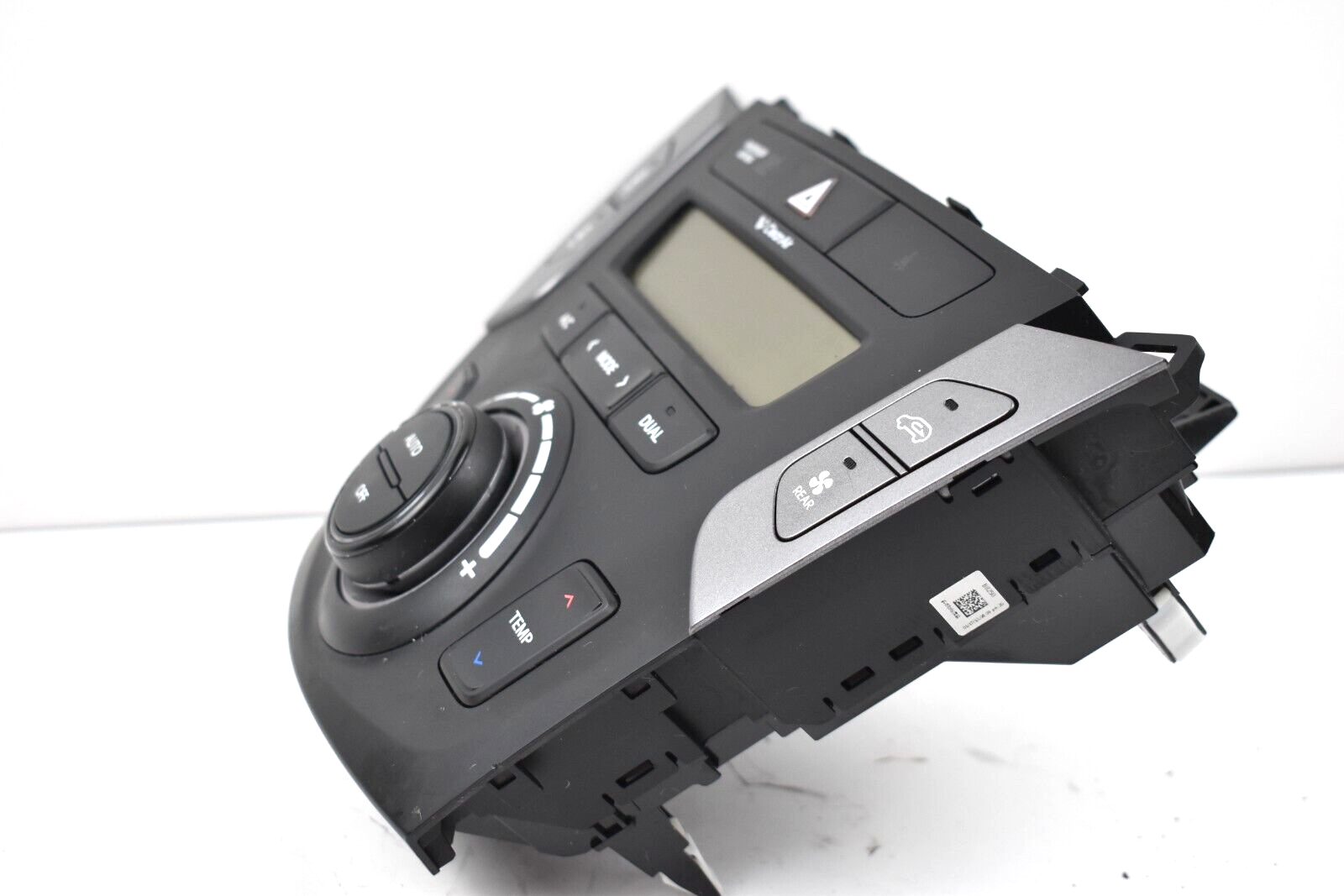 OEM 2013-2016 Hyundai Santa Fe A/C Climate Control Unit Panel