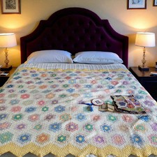 1930s Granny  s Flower Garden Quilt Hand-Stitched 1989 1st Place Ribbon 68" x 89