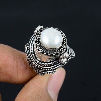 Mother Of Pearl Gemstone 925 Sterling Silver Jewelry Poison Ring Size 6.5 u540