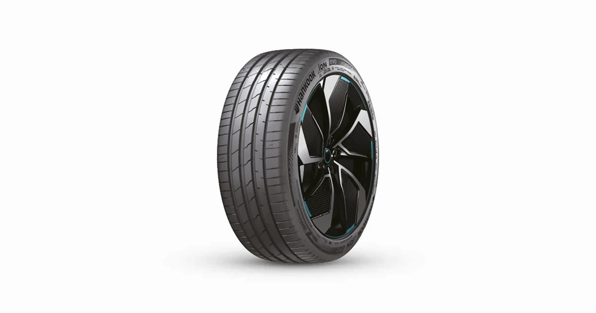 Hankook ION EVO 215/45R20 95Y XL Summer Tyre - EAN 8808563602172