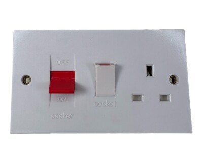 Herdschalter mit Steckdose SMJ Power Pro 45A zweipolig 45 Ampere 2G 250V