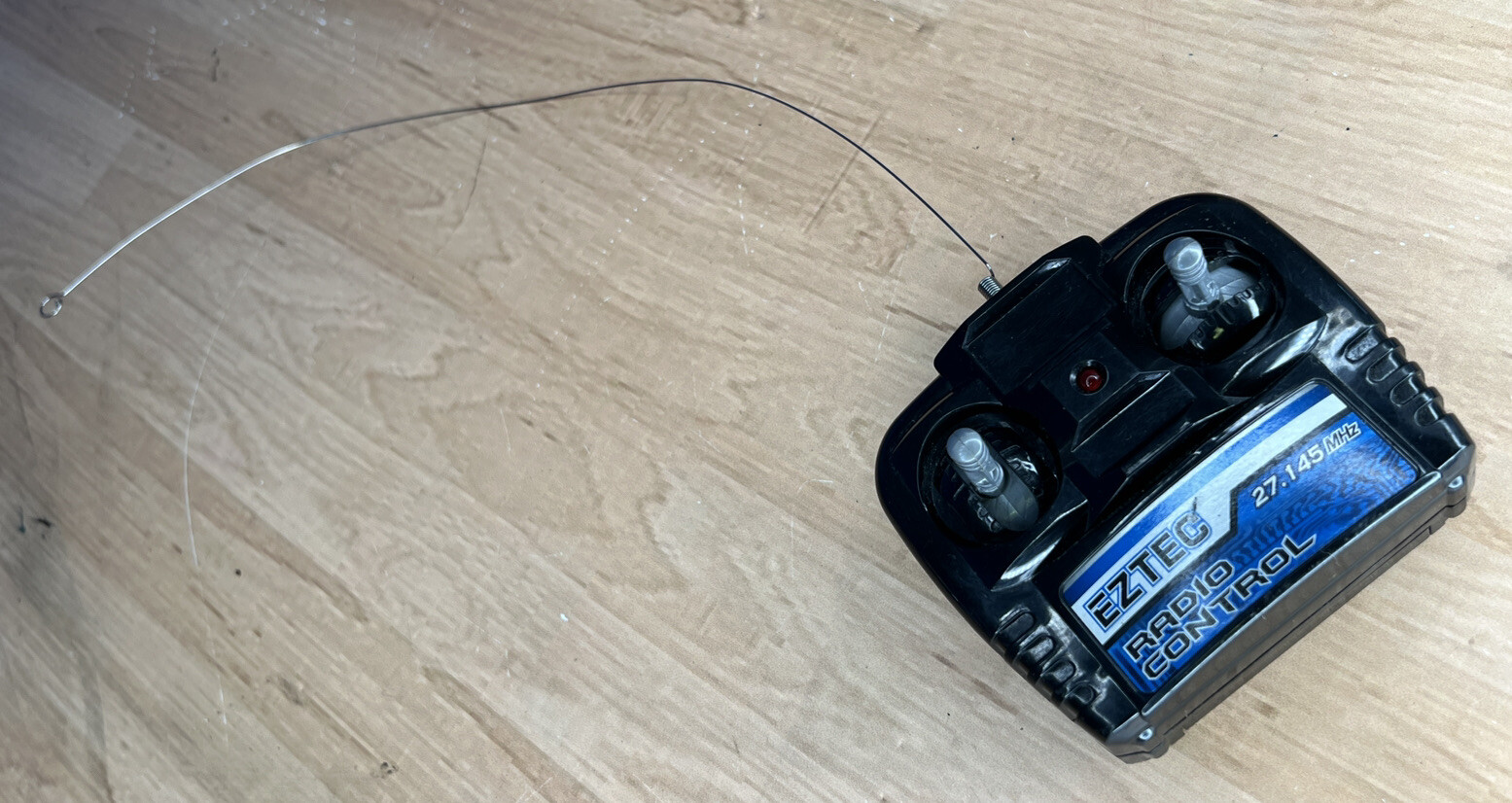 Eztec RC Nissan GT R 27 Remote Control Only 27.145MHz BY3283727TP VGC