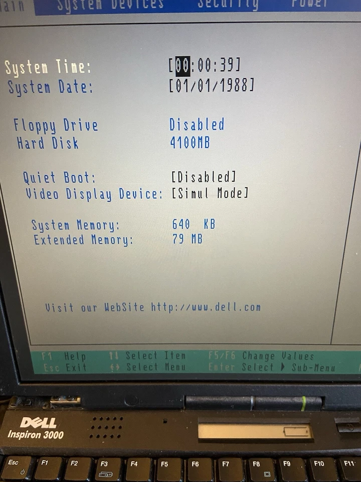 Laptop Dell Inspiron 3000 M266XT 12.5" Intel Pentium MMX 200MHz BISAGRAS DEFECTUOSAS/BAT. Foto 2 de 4