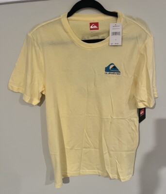 NWT Quicksilver Men s T shirt Size Small