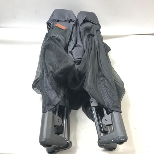 UPPAbaby Remi Playard & Changing Station Black Dark Gray