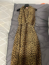 Shes Pretty  Leopard Print Chiffon Pleated V-Neck Sleeveless Midi Dress