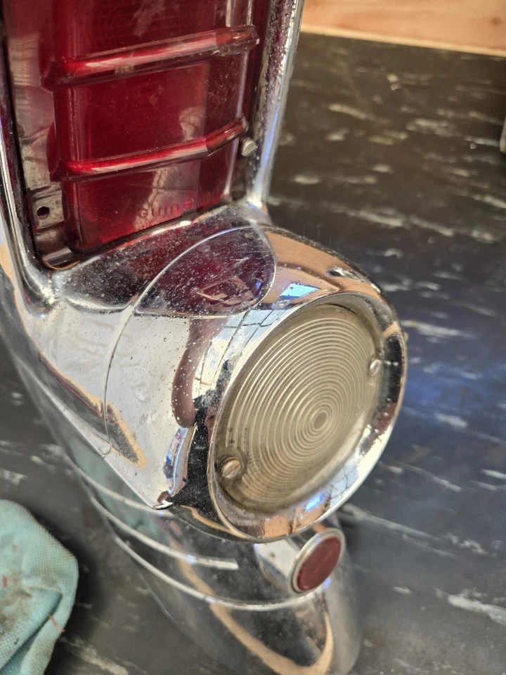 Conjunto de luz trasera Buick Super Roadmaster 1955 conductor/par de carcasa L/R Foto 4 de 4