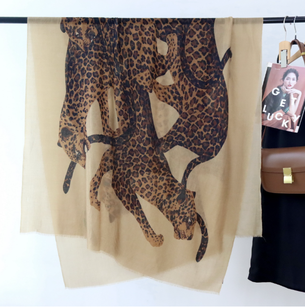 100% Wool Bandana Shawl Scarf 200X100cm Wrap Neckerchief Brown leopard Print new