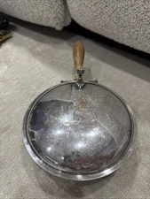 A True VTG Eagle Engraved Silver-plate Engraved EPC 300 Crumb Butler Plate W/Lid