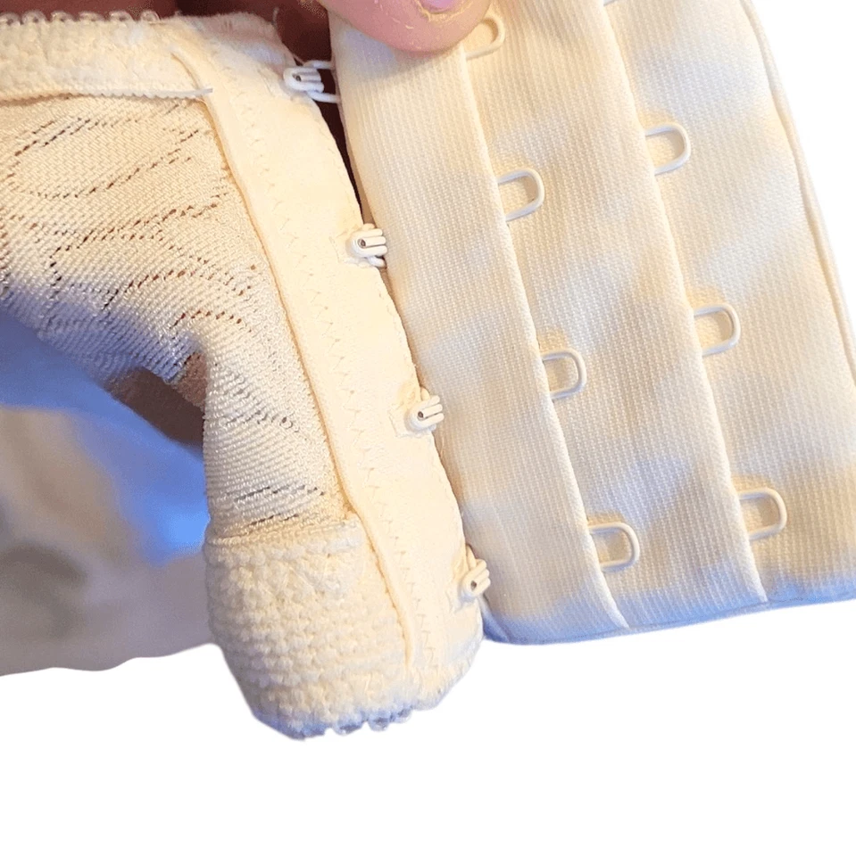 Женский кремовый кружевной бюстгальтер полного покрытия Bali размер США 38DD - Изображение 3 из 4