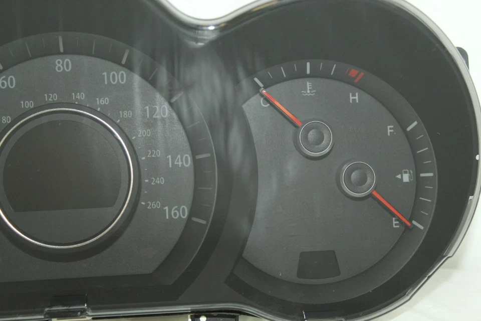 Cuadro de instrumentos velocímetro indicadores del panel de instrumentos Kia Optima 2011 74.157 millas Foto 2 de 4