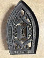VTG Cast Iron Trivet Rosenbaum Mfg Co. New York “UNEEDIT” Gas Iron Rest Holder