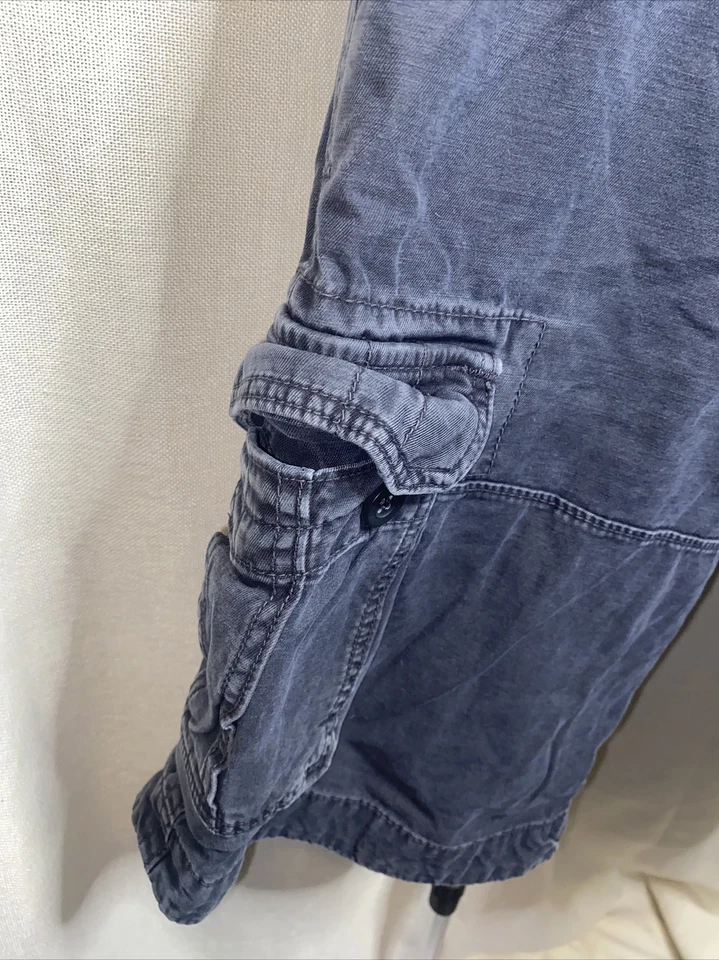 Pantalones Cortos Arizona Jean Co, 32x10 Carbón 100% Algodón, Frente Plano, CARGO USADOS EN EXCELENTE ESTADO Foto 2 de 4