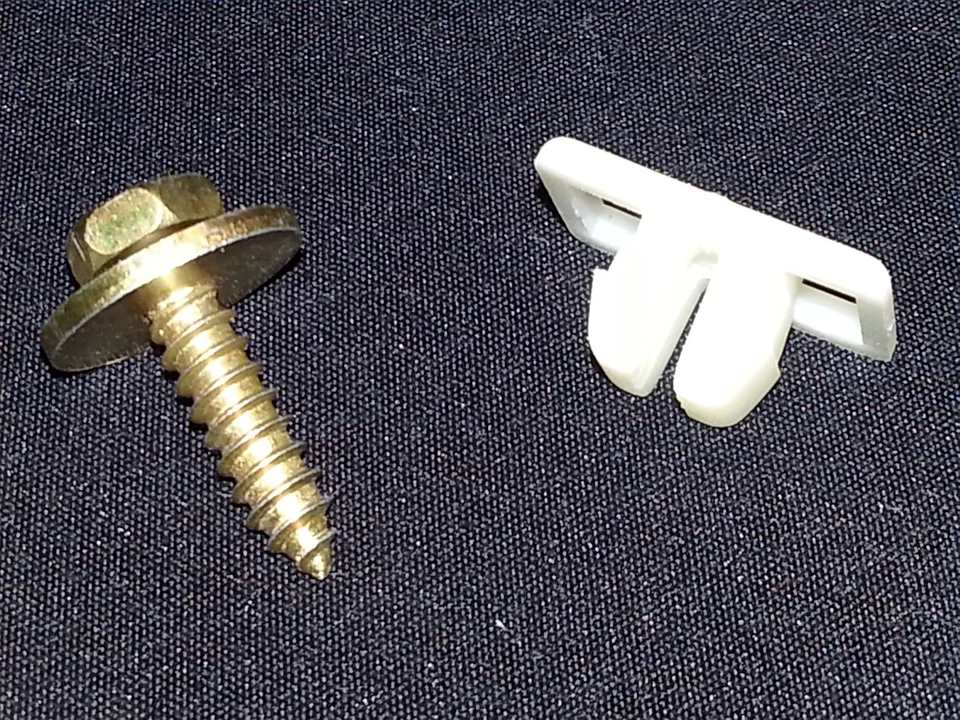 Parachoques delantero trasero Ford Lincoln Mercury soporte de matrícula tuercas de nailon pernos LH Foto 2 de 4