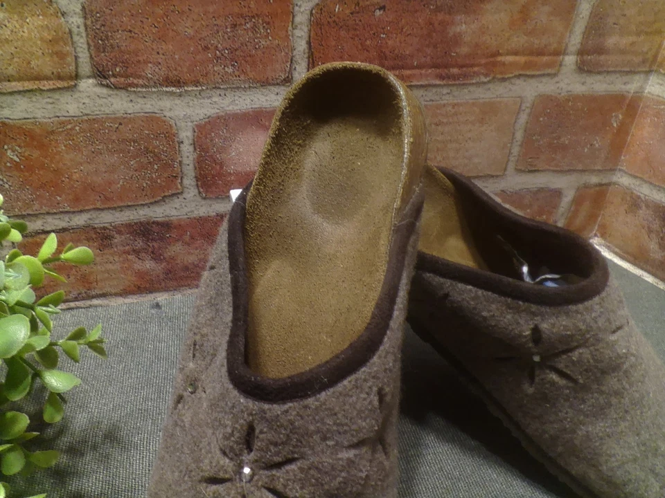 Zueco de lana de gamuza marrón tostado American Eagle Outfitters AE talla 7 ITALIA Foto 3 de 4