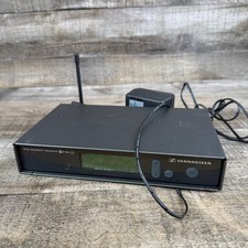 SennHeiser EM 300 GS Wireless Receiver Turns On