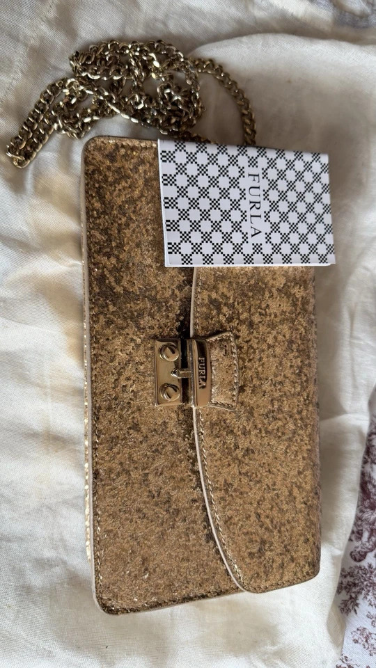 Furla Women's Leather Shoulder Bag Gold Color Italy Luxury Brand - Image 2 of 4