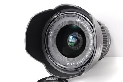 Very beautiful appearance, with hood Canon EF-S 10-18mm F4.5-5.6 IS STM