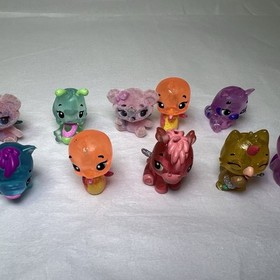 Hatchimals Mini Figures Lot Of 12 Collection Unsorted Wings Hatch Animals