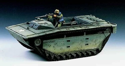 King & Country WW2 IWJ007 1999 AVT-2 ASSAULT U.S.M.C. AMTRAK SET EXTREMELY RARE! - Image 1 of 4
