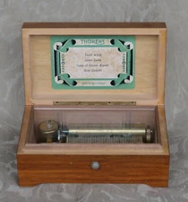 VINTAGE THORENS 50 KEY NOTES 4 SONGS MUSIC BOX SWISS ROSE WOOD CASE EXCELLENT