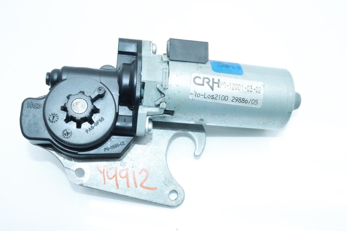 ＭＯＭＯボス　BMW　E90(2006/9～2011/12)　2013 BMW E90 3 series ELECTRONIC JUNCTION BOX BODY CONTROL MODULE
