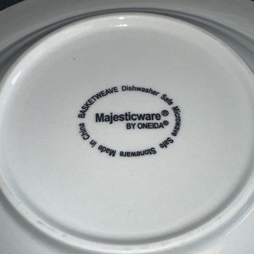 SET of 2-Oneida Majesticware BASKETWEAVE 9" Rimmed Soup/Pasta Bowls - Picture 5 of 5