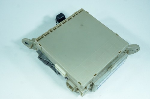 07-12 Lexus LS460 OEM Front Right RH Pass Fuse Box Relay Junction Block 5088 - Picture 3 of 20