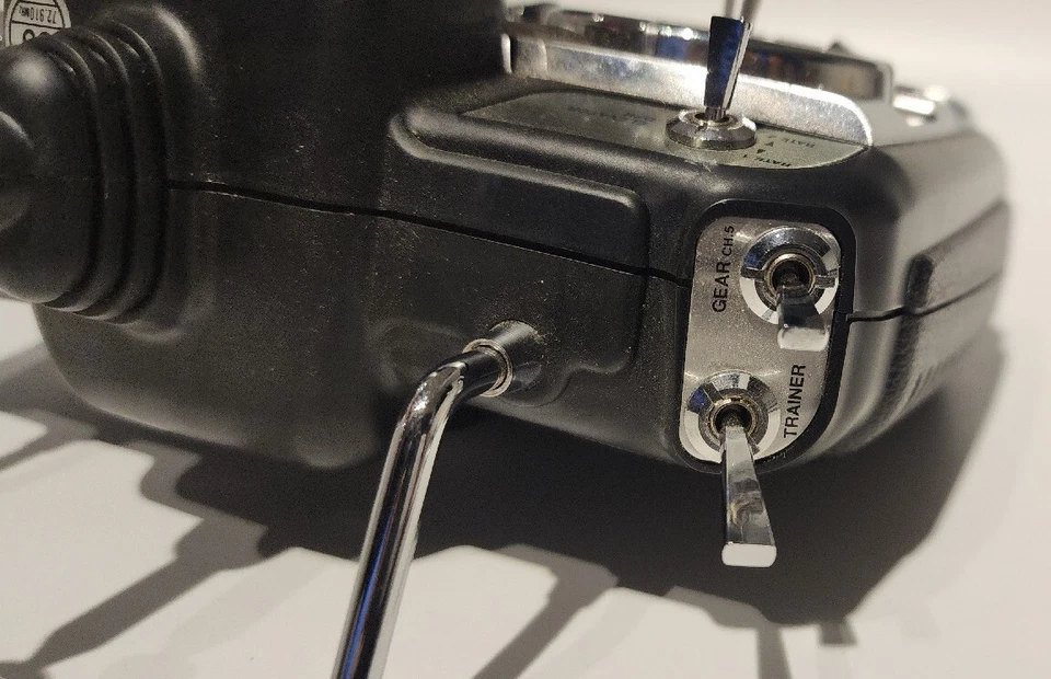 Futaba FP-T6VA Skysport 6A with Charger - Image 3 of 4