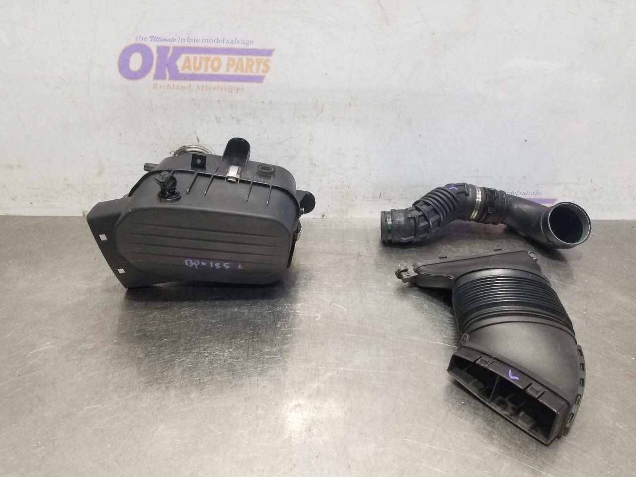 20 2020 MASERATI LEVANTE SQ4 GRANSPORT 3.0L ENGINE AIR CLEANER INTAKE LEFT 