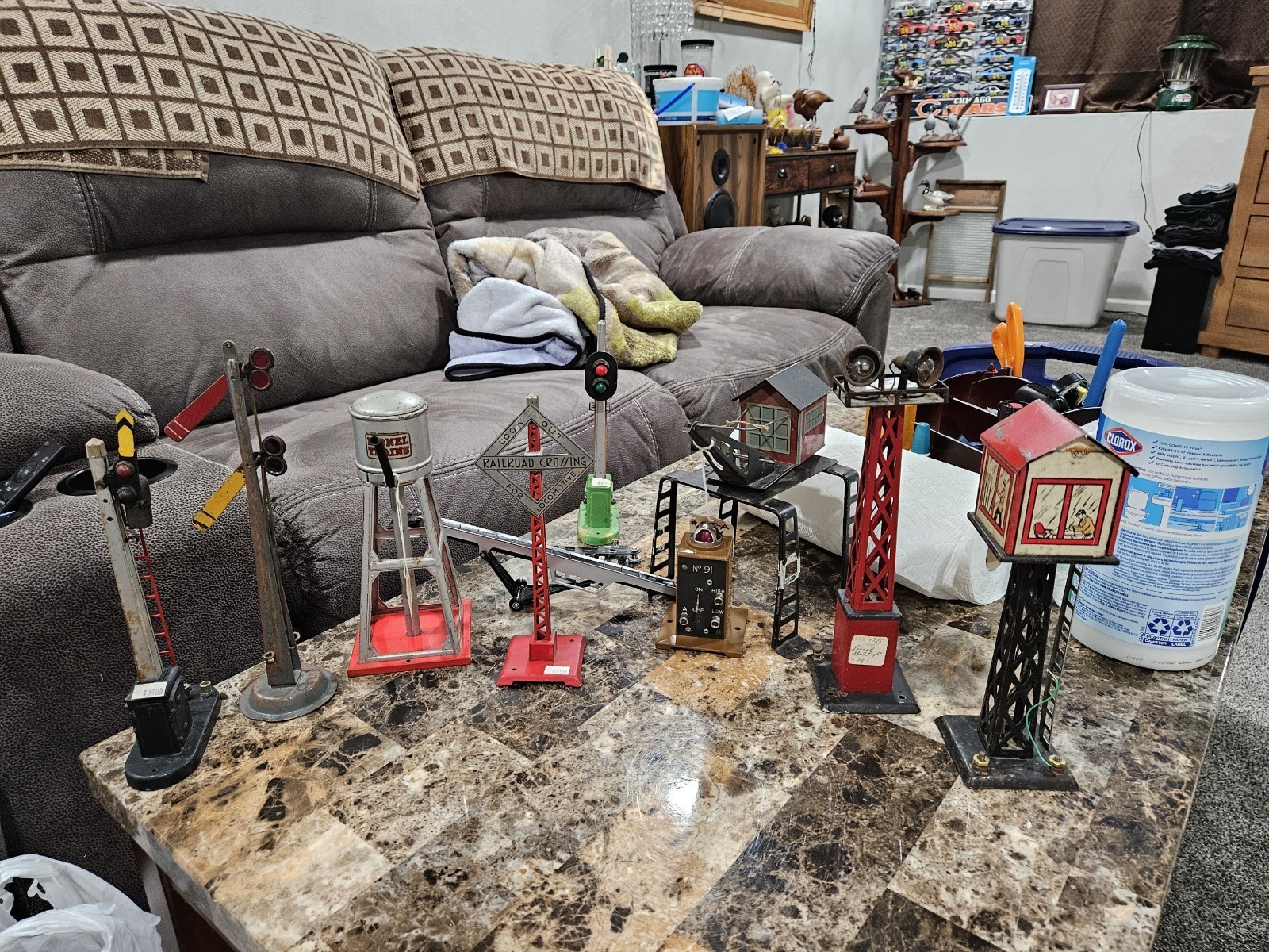 O Scale Vintage Train Accessories