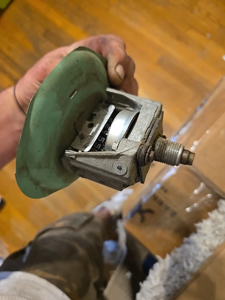 1967 - 72 Chevy/gmc Truck OEM Speedometer Gauge For Chevy Pickup Truck C10 K5  - Image 4 of 4