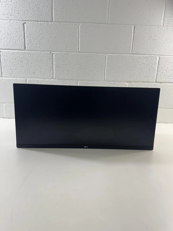 LG UltraWide WFHD 29-Inch FHD 1080p Computer Monitor 29WN600-W (DAMAGED SCREEN)* - Image 2 of 4