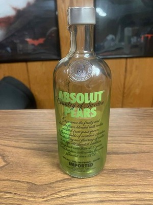 ABSOLUT VODKA EMPTY OLD VERSION 500ML PEAR BOTTLE FROM POLAND GREAT FOR DISPLAY