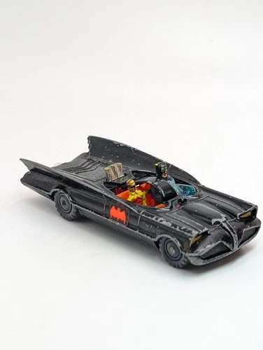Husky Models  Batman Batmobile original vintage diecast toy car