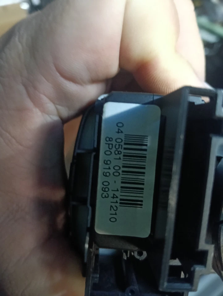 INTERRUTTORE COMANDO LUCI AUDI Q3 - Immagine 4 di 4