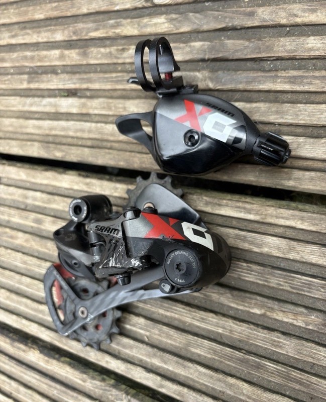 SRAM X01 Derraileur And Shifter Red 12 Speed