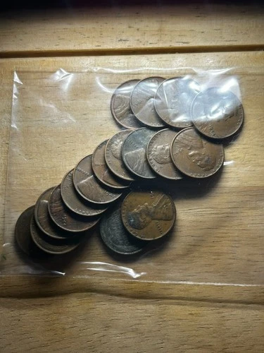 1940's wheat back pennys, misc dates, 17 total, very good