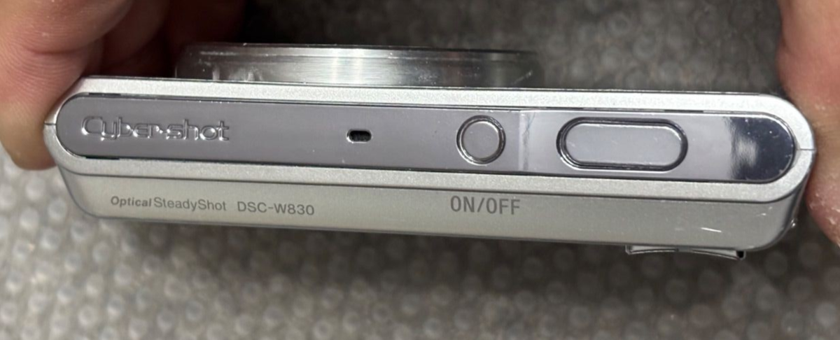 Sony DSC-W830 Silver Cyber-Shot 20.1MP Digital Camera Japanese