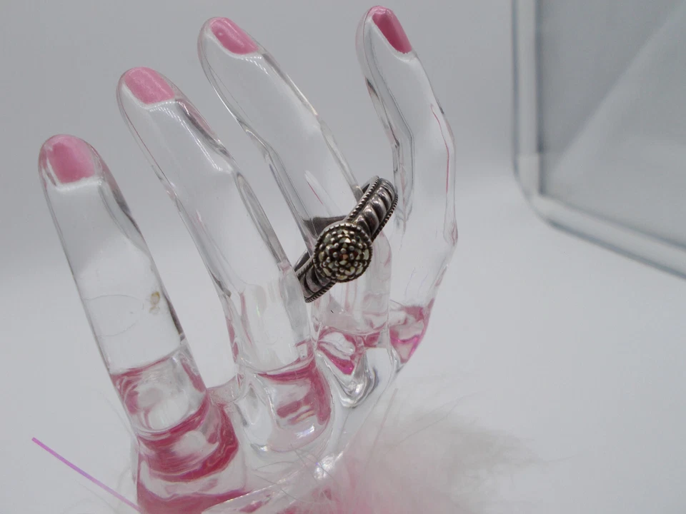 ANILLO JUDITH JACK PLATA ESTERLINA MARCASITA TALLA 7 GUC MUY BONITO FINO REGALO Foto 2 de 4