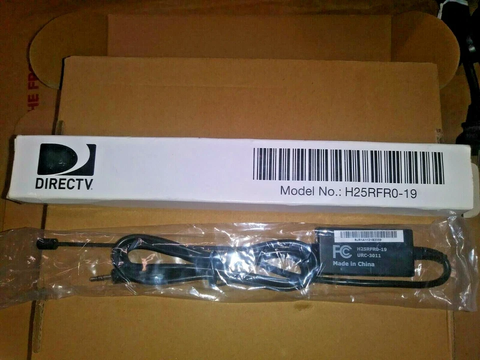 Adaptador dongle remoto DirecTV H25RFR0-19 RF/UHF Foto 2 de 2