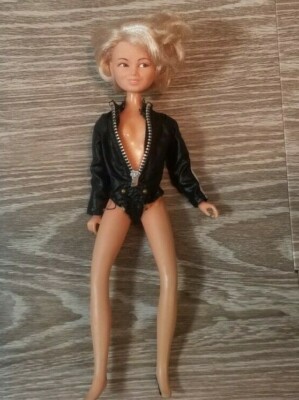 VINTAGE 1976 ANGIE DICKERSON POLICE WOMAN DOLL 95C | eBay