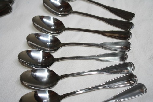 NORTHLAND ONEIDA STAINLESS FLATWARE KOREA "RIDGEWOOD" (8) TEASPOONS 6" - Picture 2 of 3