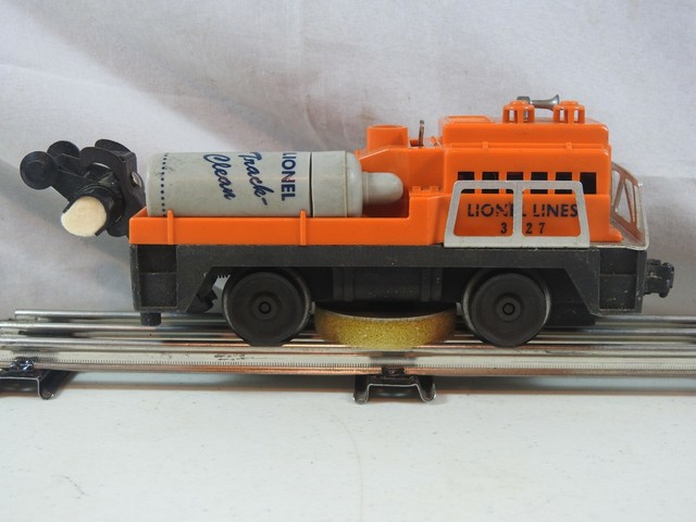 lionel track cleaning car