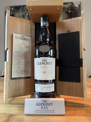 The Glenlivet XXV 25 y/o ; Single Malt Scotch Whisky ; Batch No. 0910A