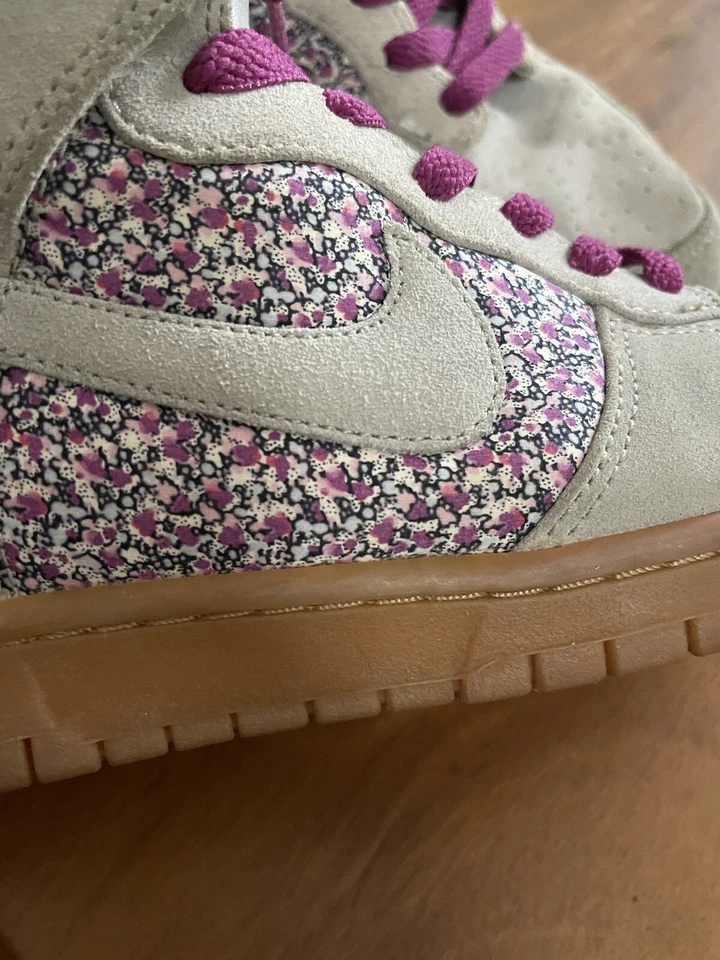 Mujer Nike High Dunk x Liberty's 318714-501 EE. UU. Talla US 9 2007 Foto 4 de 4