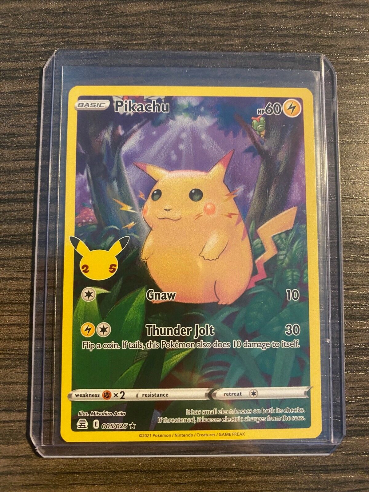 pikachu shiny 25/25 Values - MAVIN